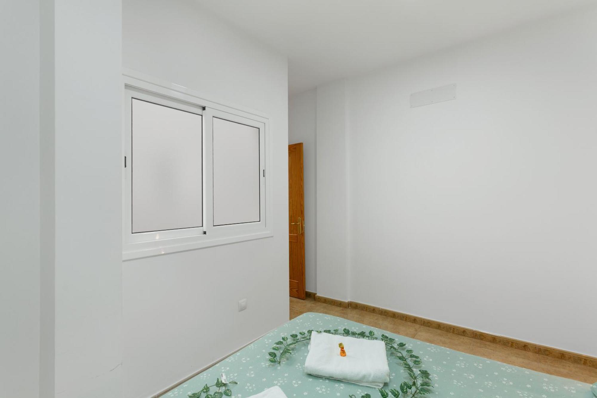 Apartment 1b Ren Coqueto
