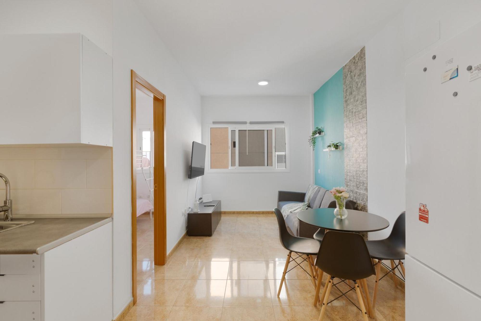 Apartment 1b Ren Coqueto